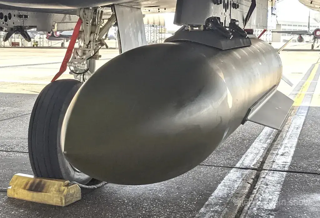 美军正研发 GBU-57 “巨型钻地弹” 的继任者